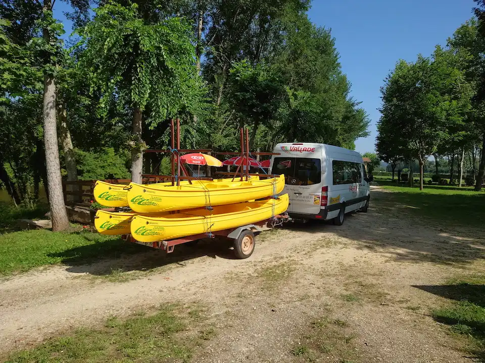 Mini-bus des Canoës des Courrèges