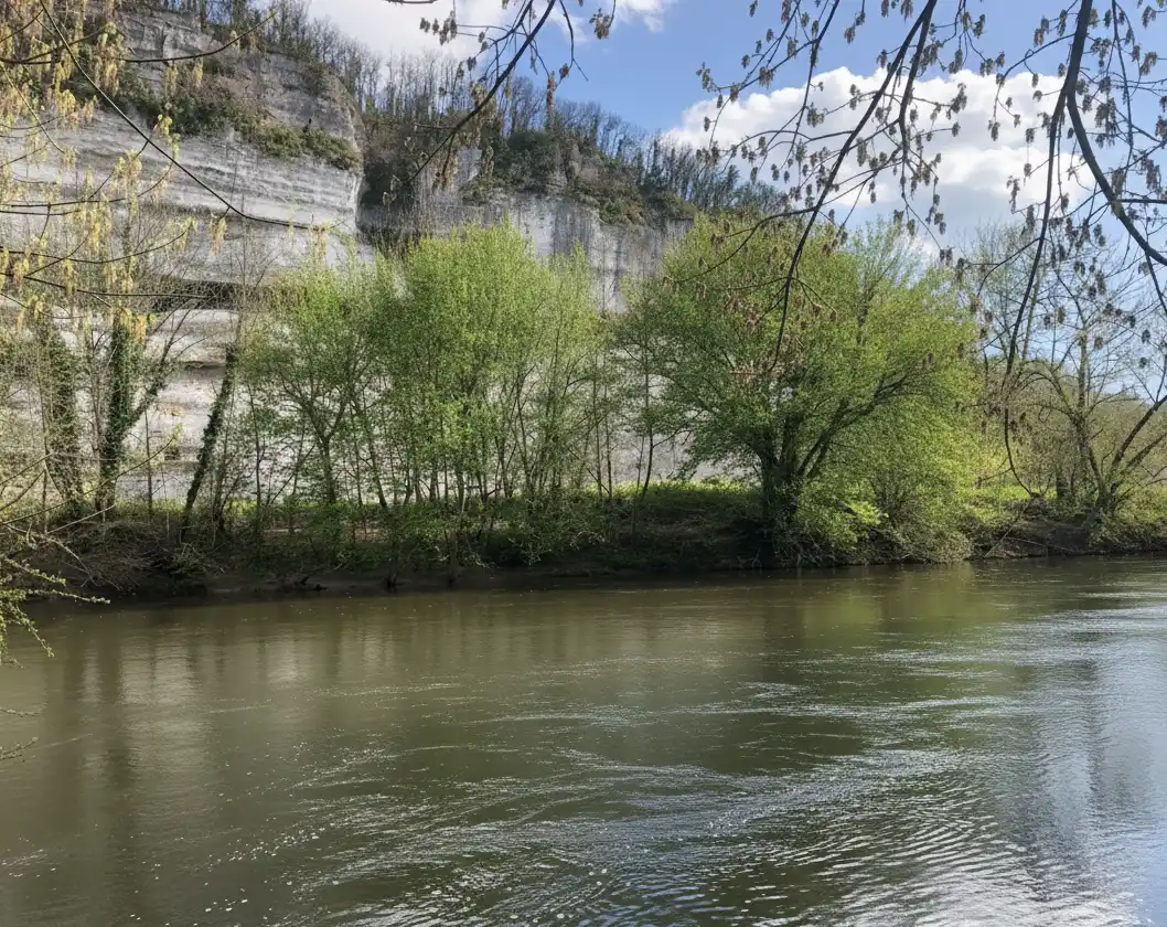 Parcours canoë le Moustier vers les Courrèges